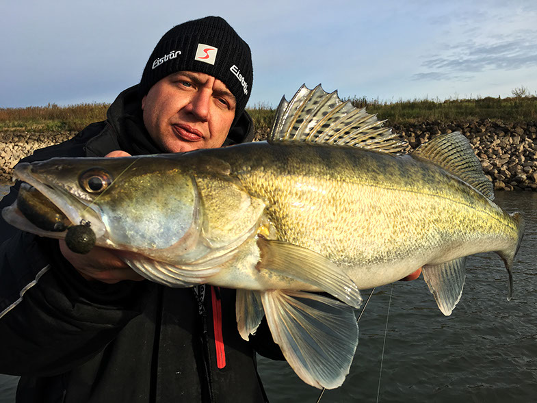 Gamakatsu Hyper Thermal Suits