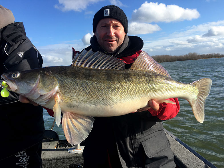 lunker city salt shaker